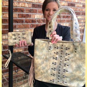 Items from Sassys Boutique